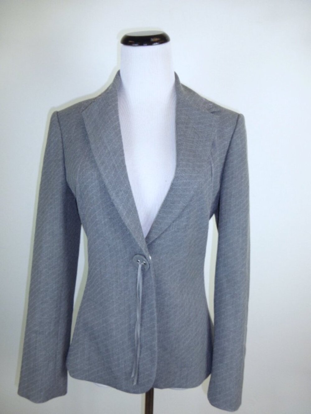 Tom Nguyen BLazer stretch gray pink silk lined classic pinstripe 6